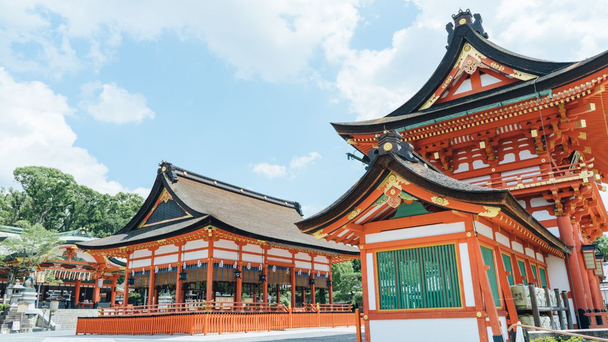 赤いお社の神社